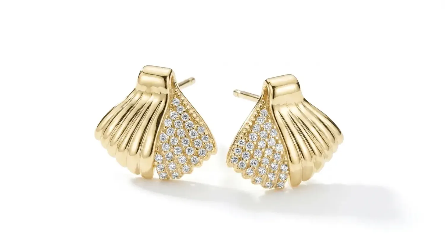 Preview: Muschel Ohrstecker vergoldet 925 Silber mit Zirkonia